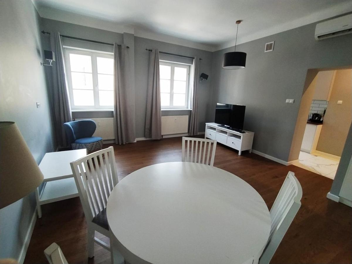 Apartment Nowy Swiat 29 Warsaw