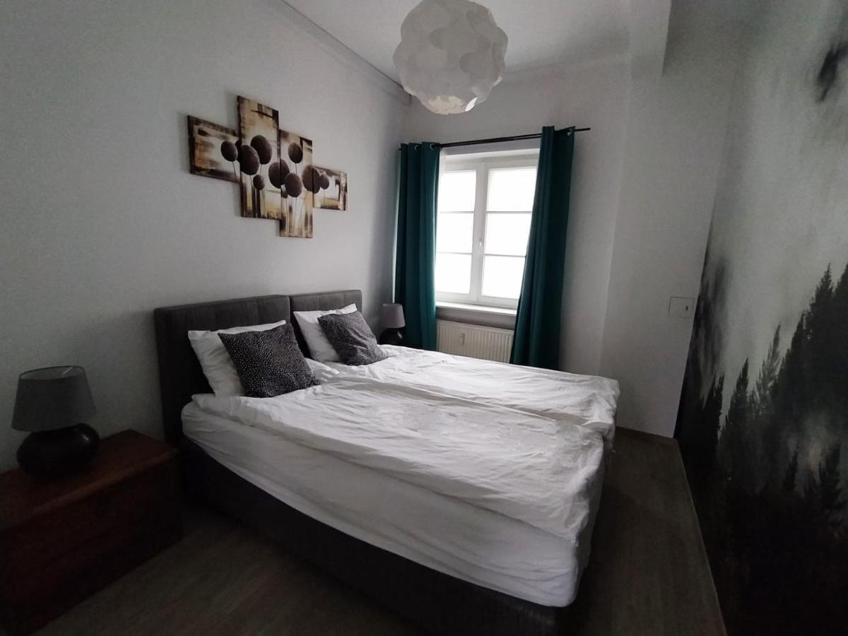 Nowy Swiat 29 2* Warsaw