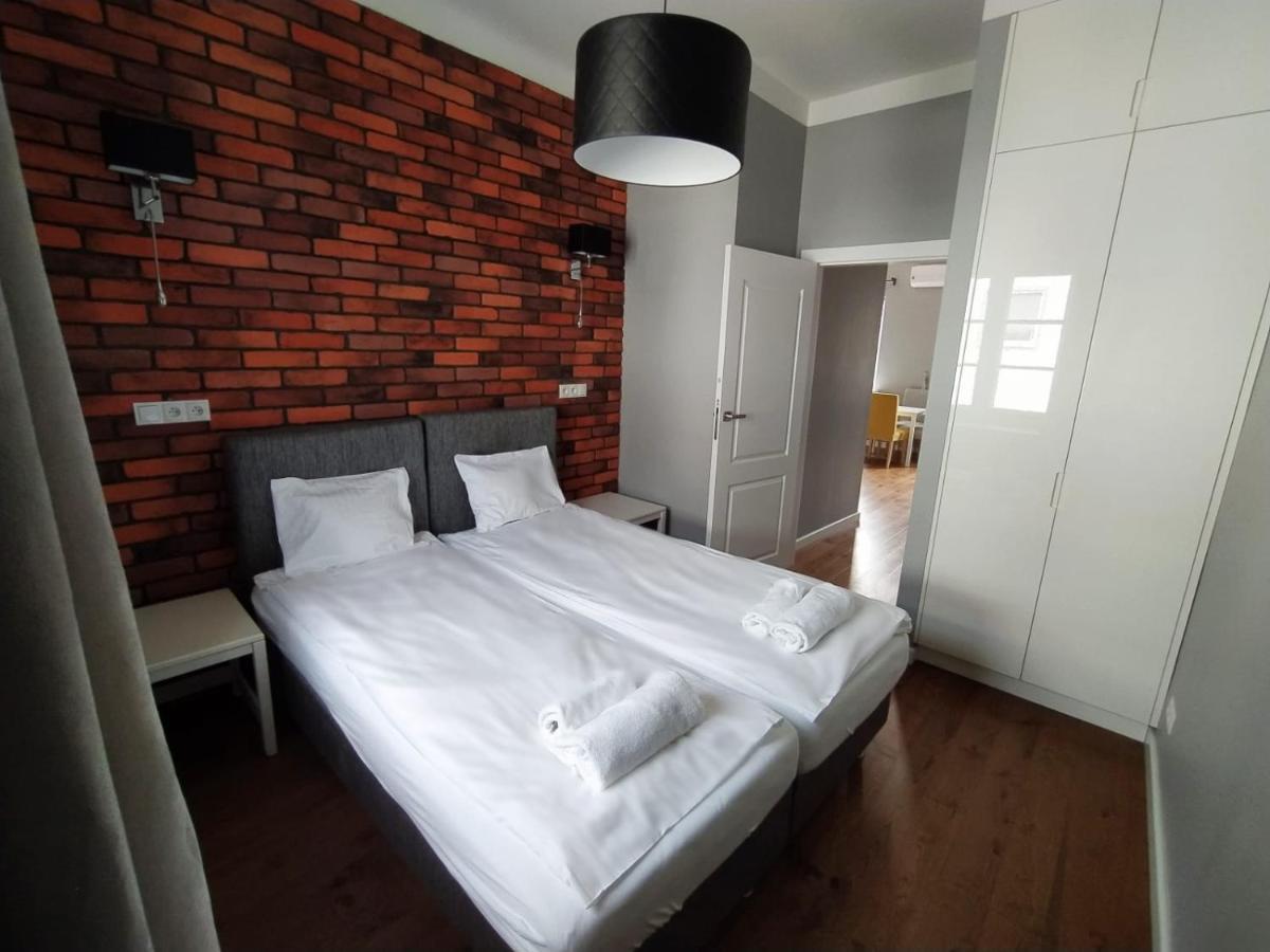 Nowy Swiat 29 Warsaw