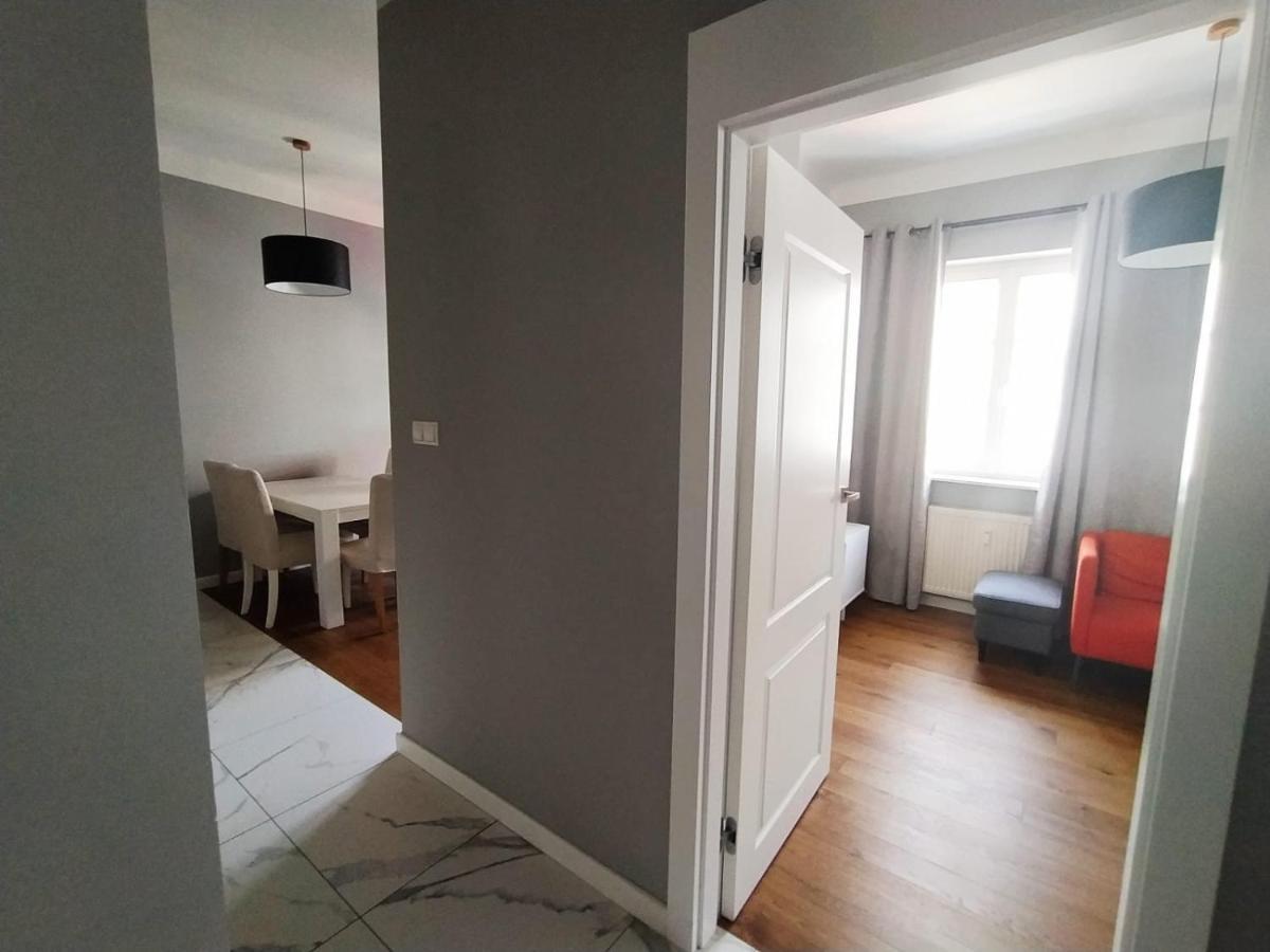 Nowy Swiat 29 Butas Warsaw