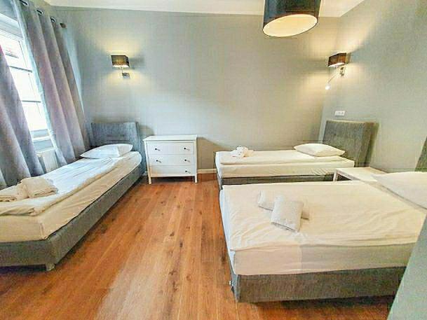 Nowy Swiat 29 Butas Warsaw